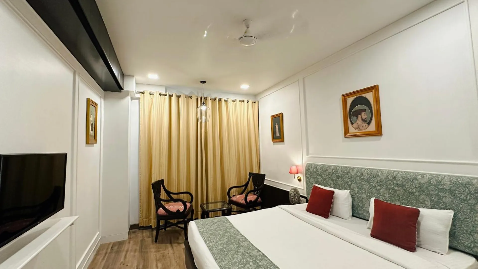 Hotel Atulyaa Taj Agra