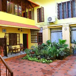 Séjour chez l'habitant Chiramel Residency